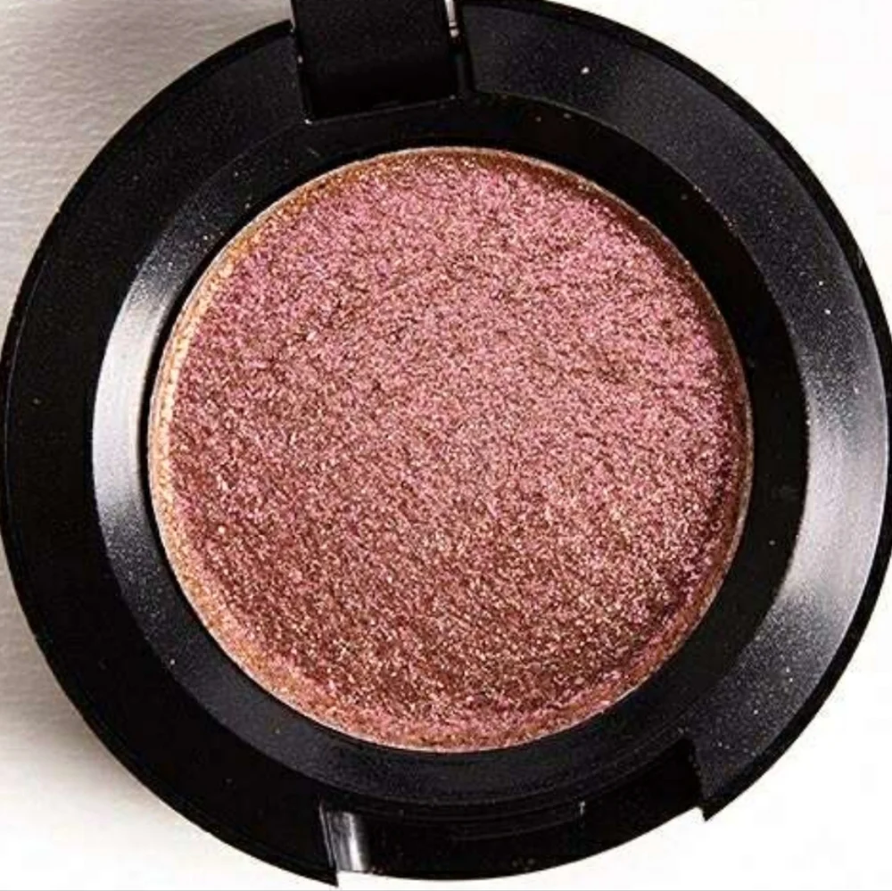 🧚‍♀️SLOW/FAST/SLOW Mac DISCONT. Dazzleshadow Eye Single NWT